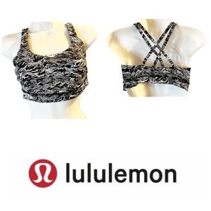 Lululemon Energy Nami Wave Black Printed Razorback Bra Size 8 Exercise Workout